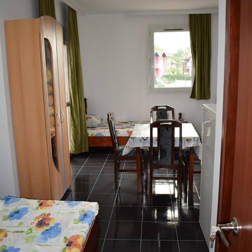 Srebrna Nit Daire Veliko Gradište Dış mekan fotoğraf