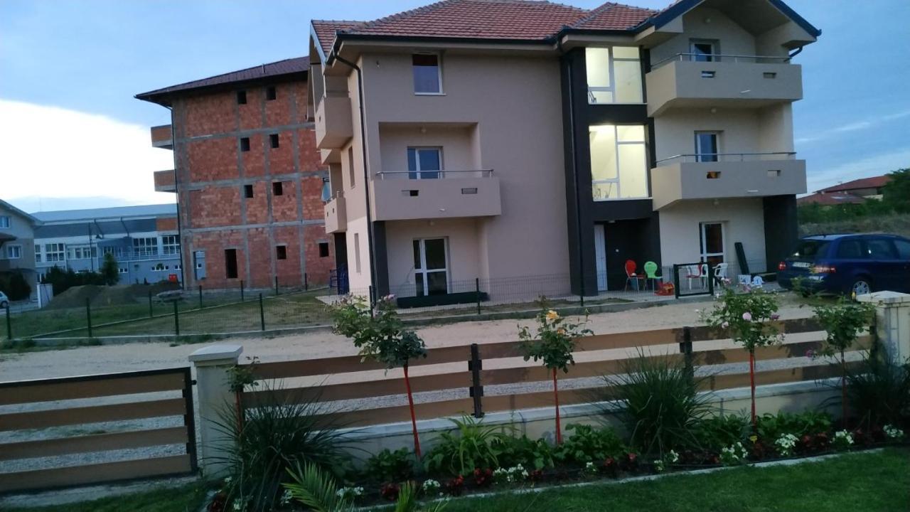 Srebrna Nit Daire Veliko Gradište Dış mekan fotoğraf
